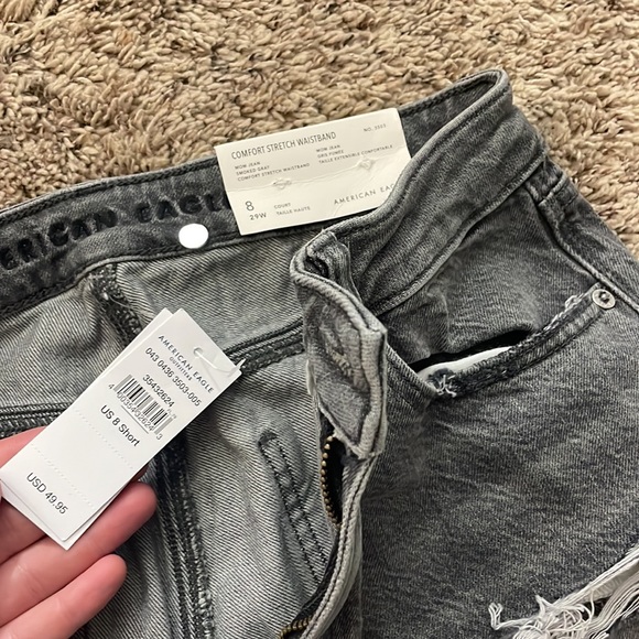 american eagle mom jeans size 8!! - Picture 2 of 4